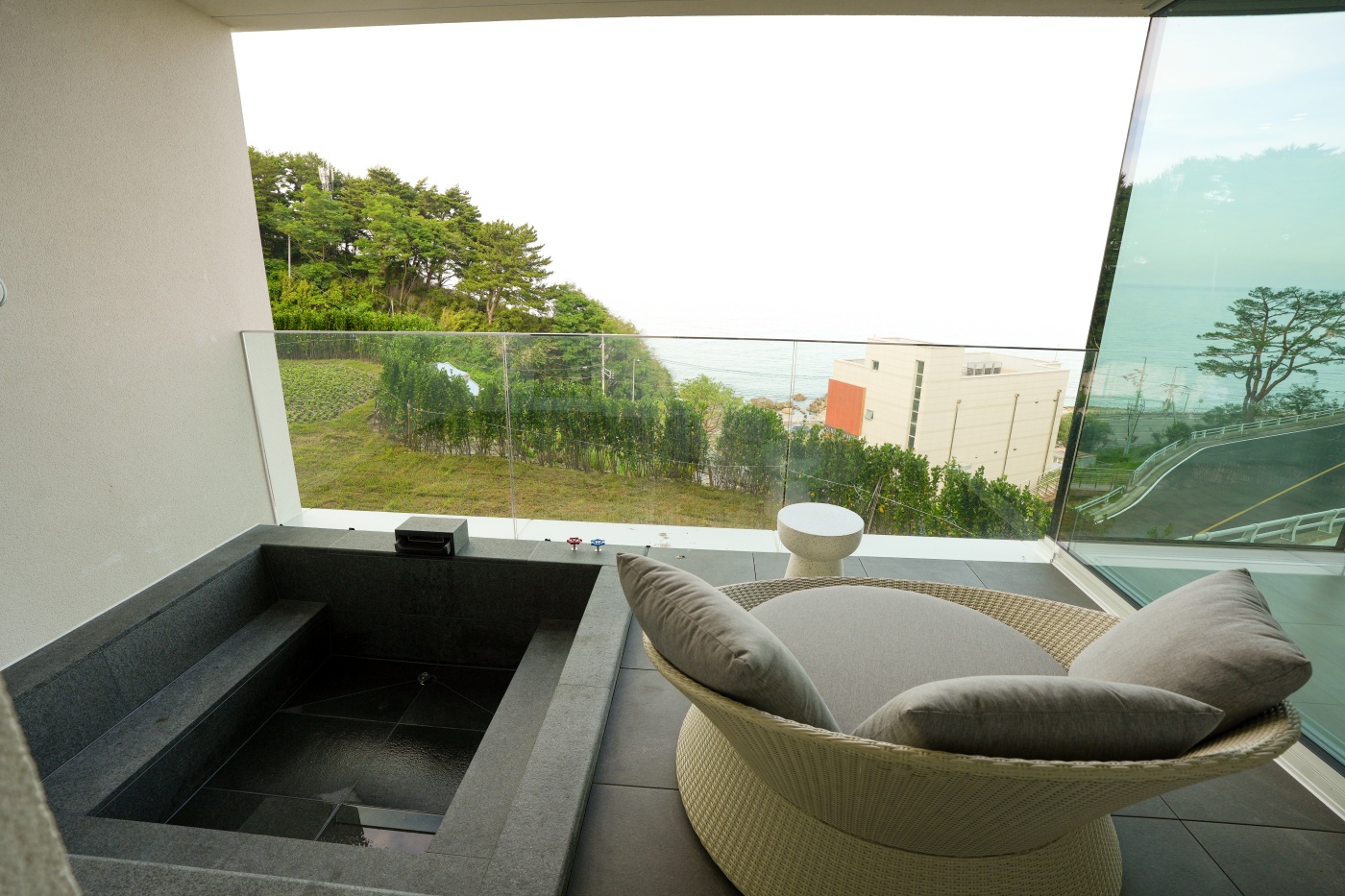 CLIFF VILLA PRIME