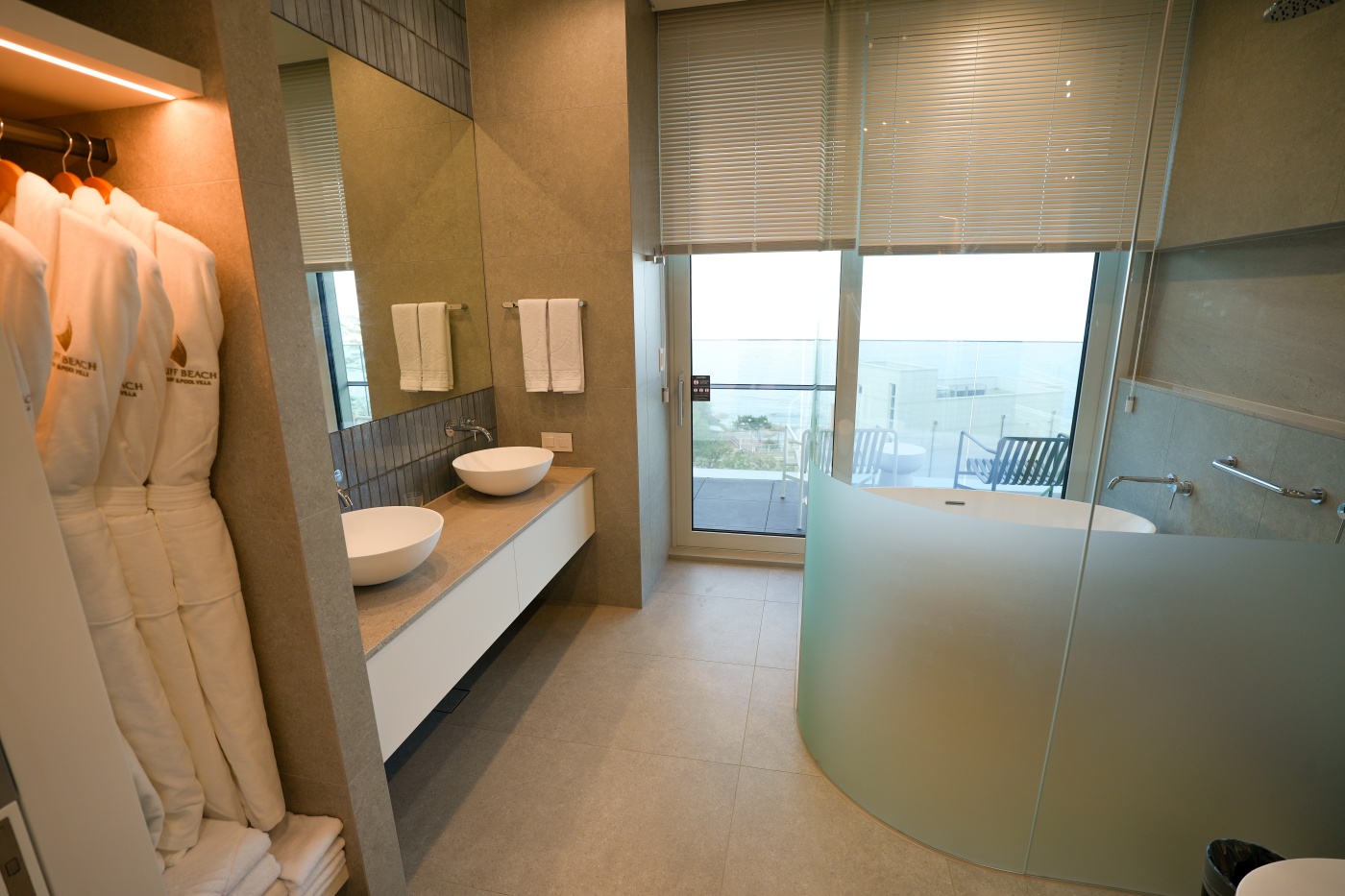 CLIFF VILLA PRIME