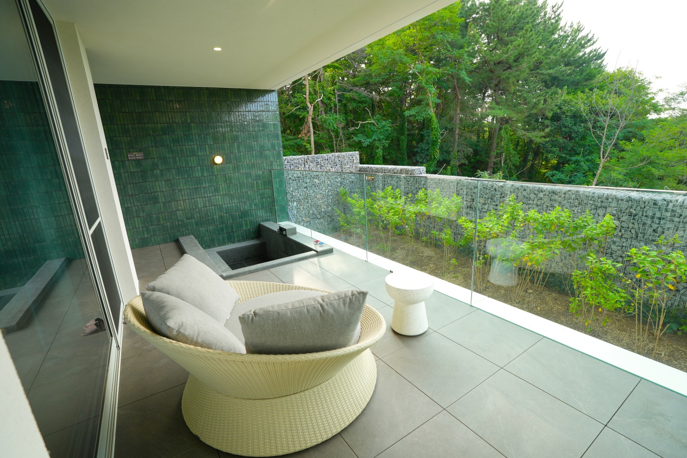 CLIFF VILLA PLUS