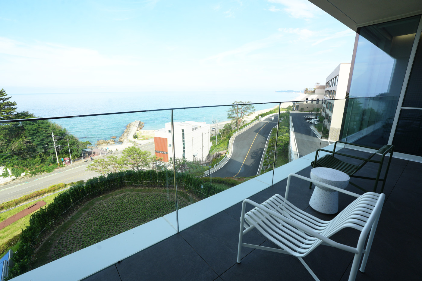 BEACH VILLA