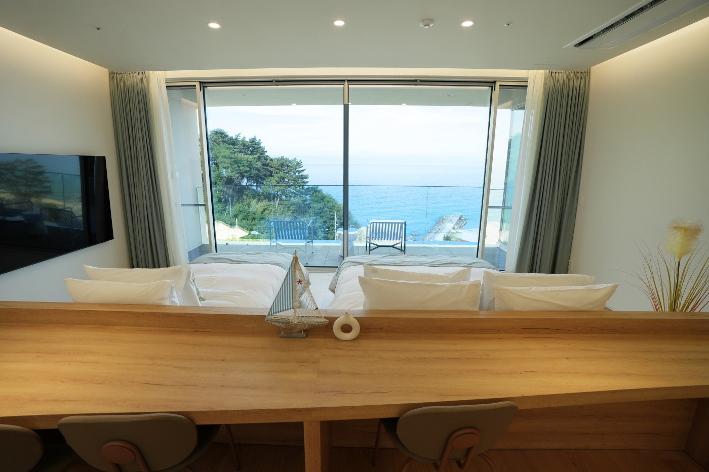 BEACH VILLA