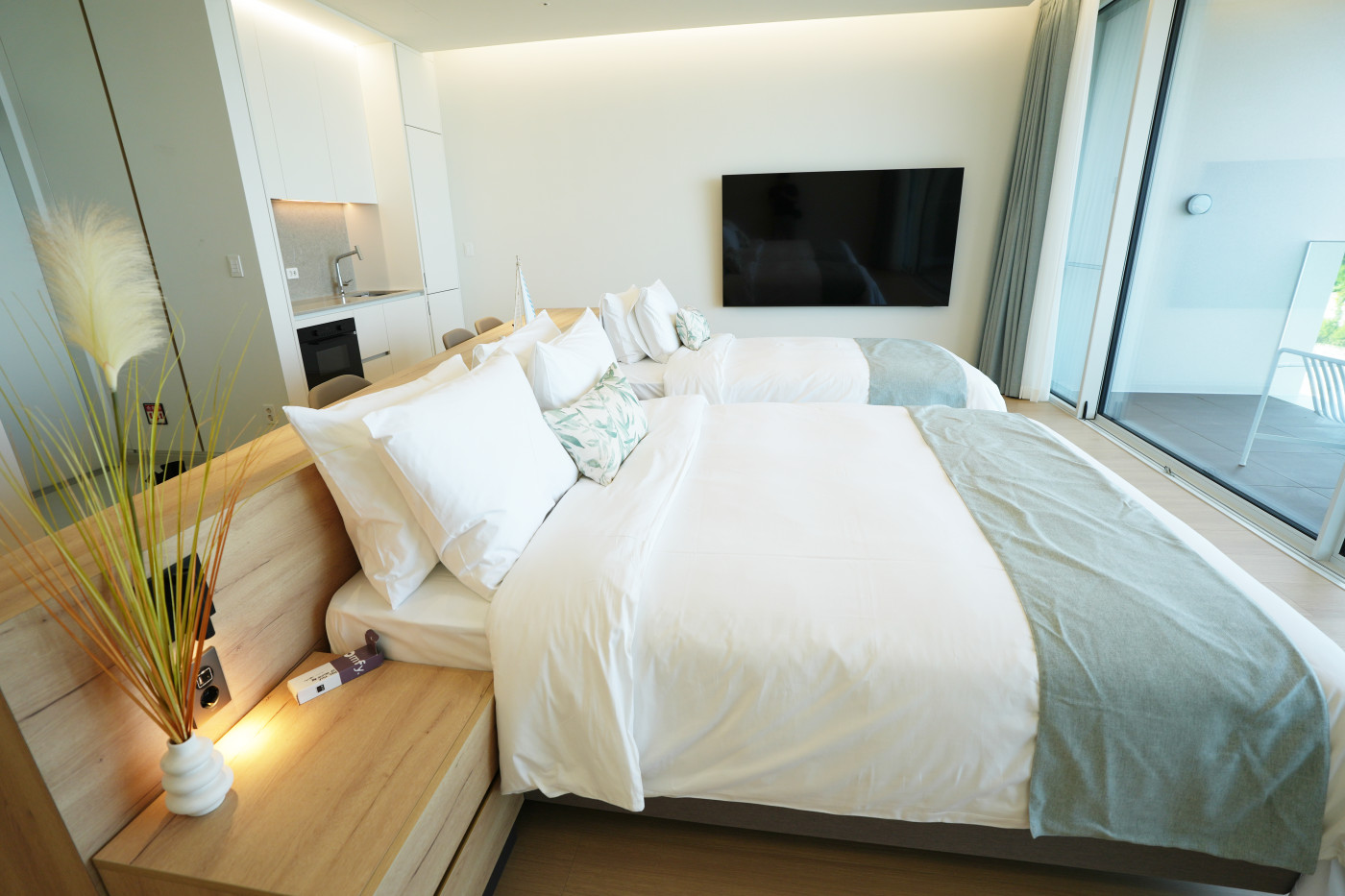 BEACH VILLA