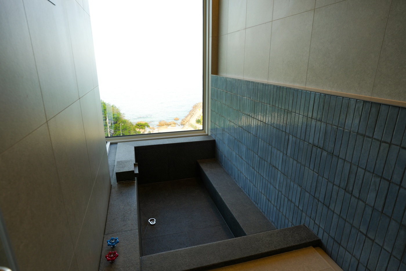 COAST VILLA