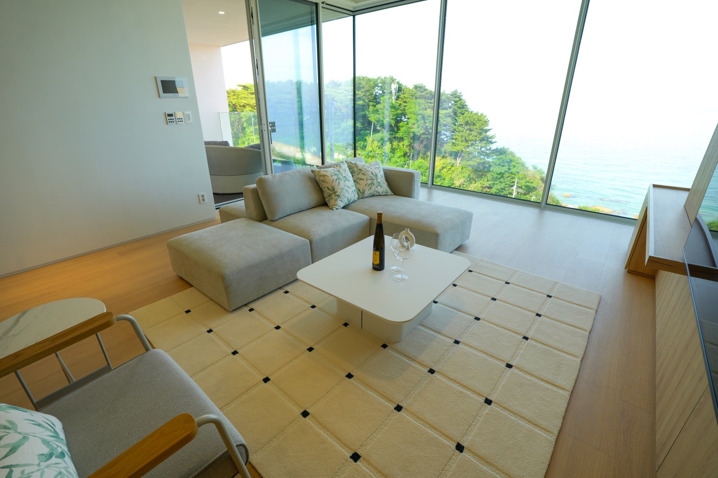 COAST VILLA SIGNATURE